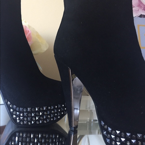 Sam Edelman booties - Picture 2 of 6